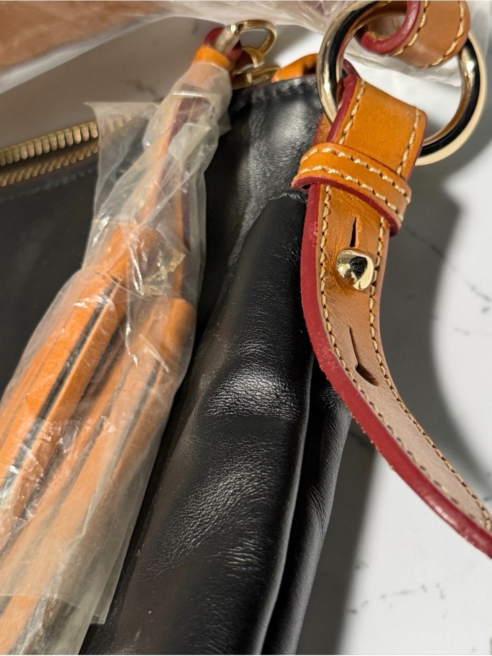 DOONEY AND BURKE MACKENZIE HOBO TOTE BAG LEATHER NWT 50%+ OFF RETAIL - Picture 9 of 14